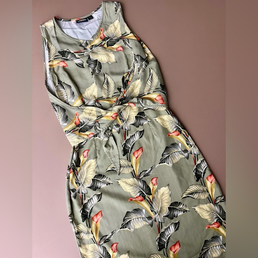 Tommy Bahama Silk Sage Green Tropical Print Sleeveless Dress